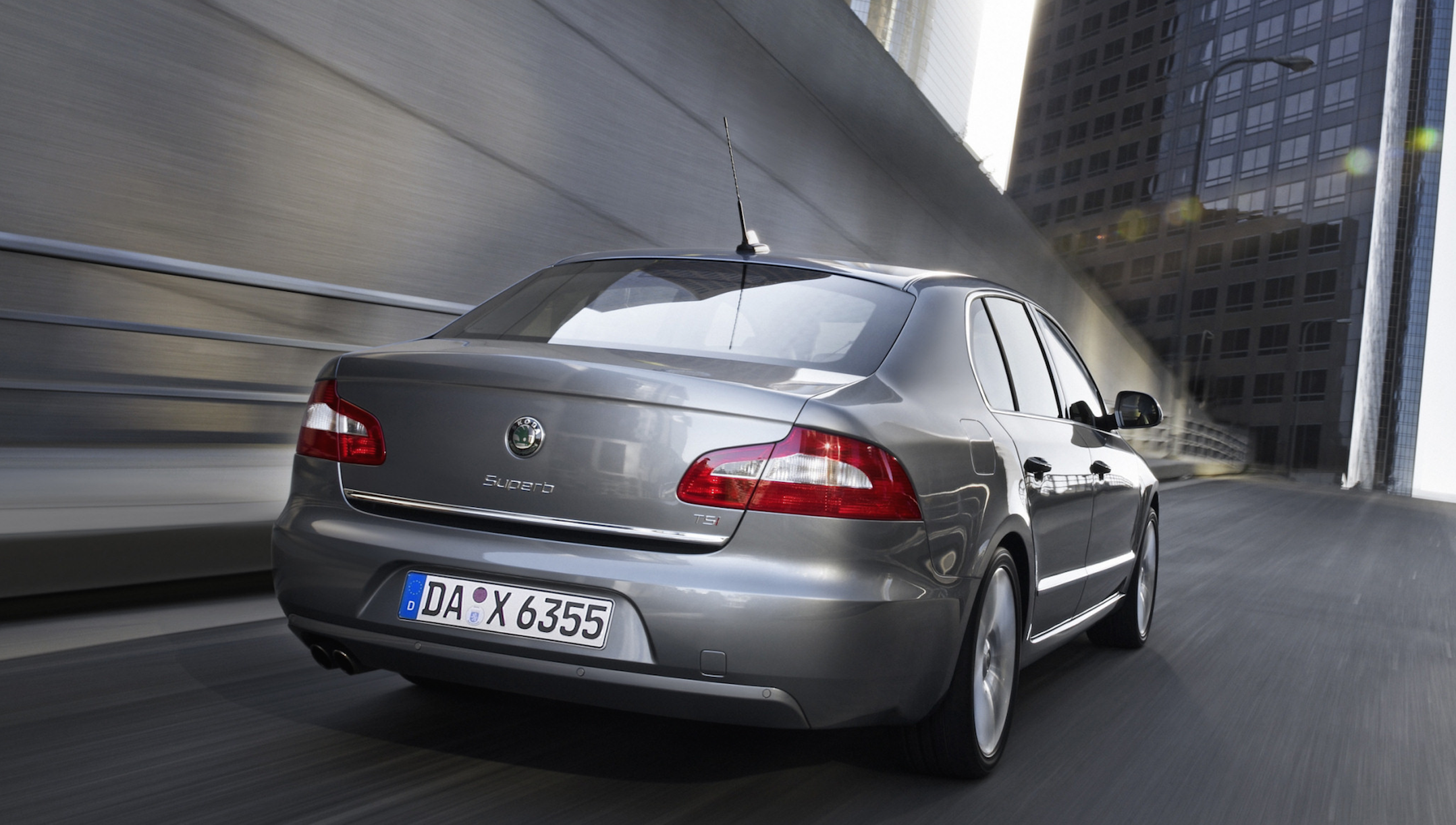 SKODA- CATÁLOGOS- PLV